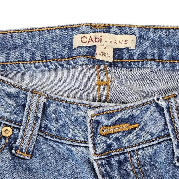 Cabi Low Rise Straight Leg Medium Wash Jeans 5 Pocket Size 4 - Picture 2 of 12